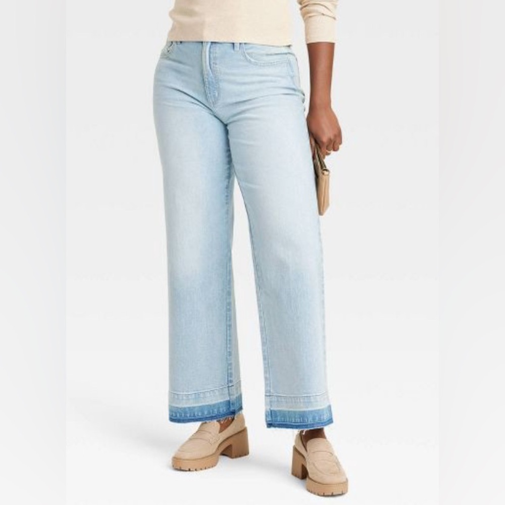 NWT Universal Thread High Rise Wide Leg Jeans Light Wash Raw Hem Sz 8